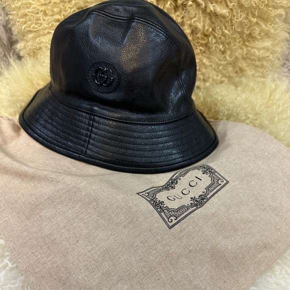 RARE Gucci Leather Hat Black Size 58 CM Medium w/ dust bag - Picture 1 of 14